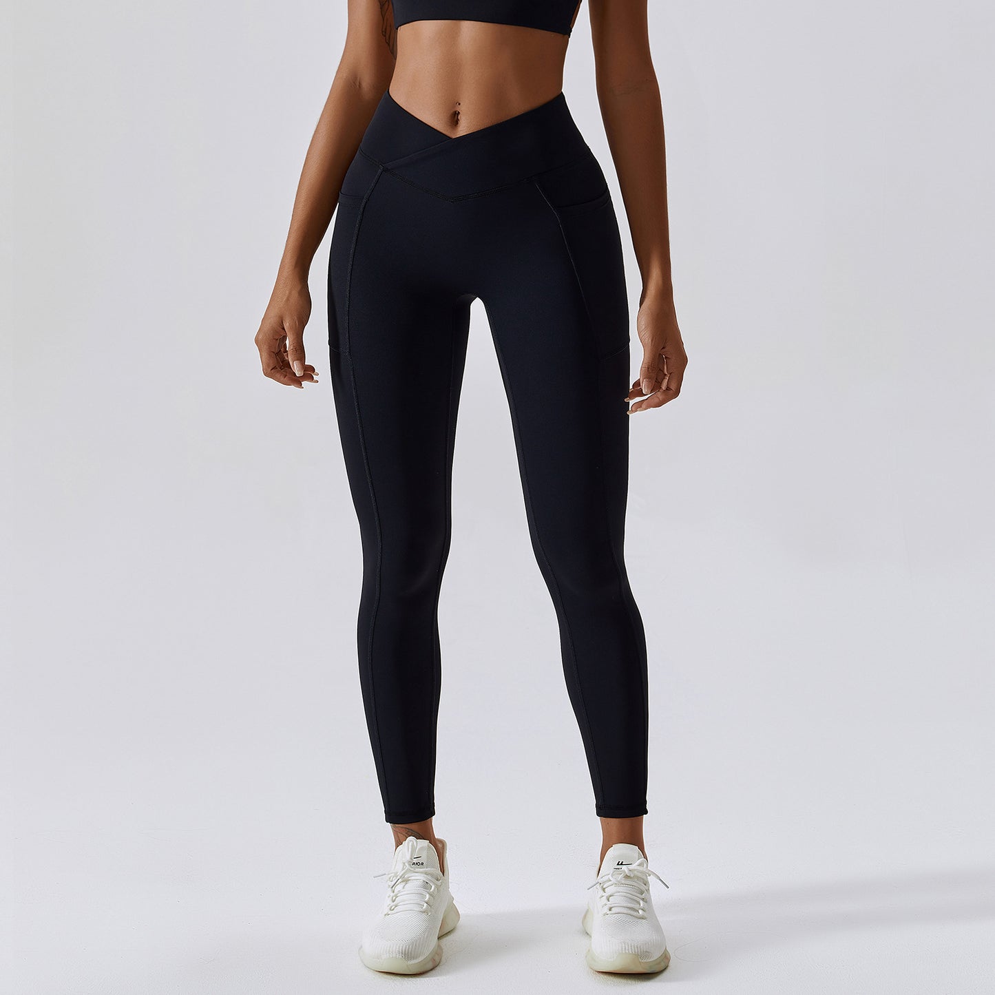 High waist V-Cut legging in Black